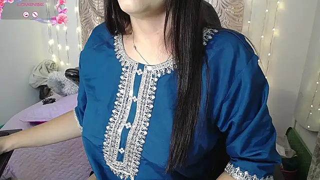 shantala krisha online show from July 10, 1:00 pm