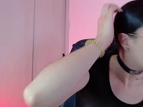 Alisson Beckett online show from October 7, 2:54 pm