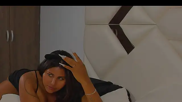 StormyButty18 online show from March 16, 5:44 am