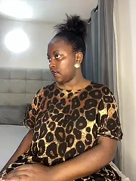 prettiepearl online show from June 28, 5:36 am