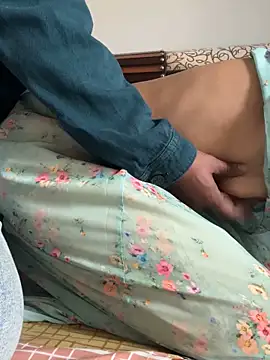 HotRiyacpl online show from December 22, 10:18 am