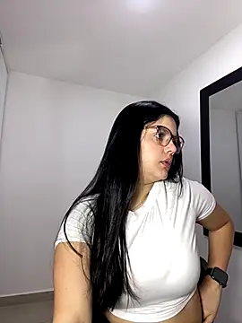 kimberlyhills1 online show from October 10, 3:22 am