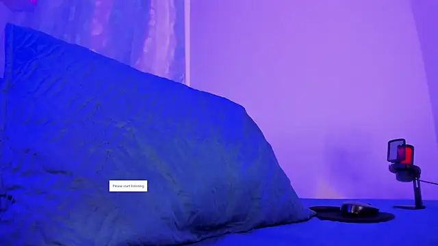 ZaraWest online show from April 4, 1:37 am