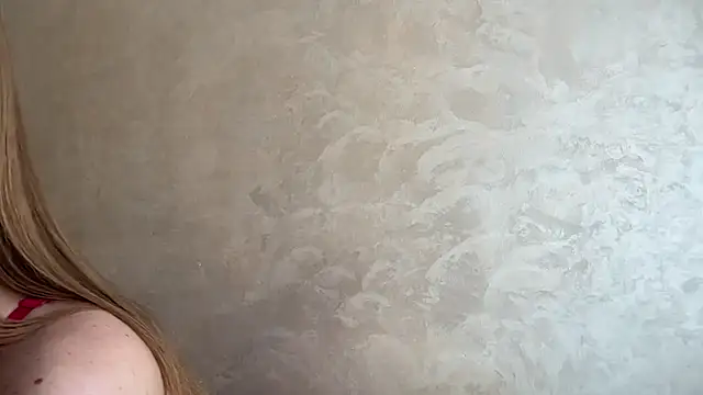 CaitlinaJayne23 online show from February 21, 7:20 am