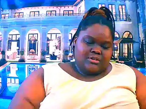 EbonyHotBuns online show from April 16, 8:52 pm