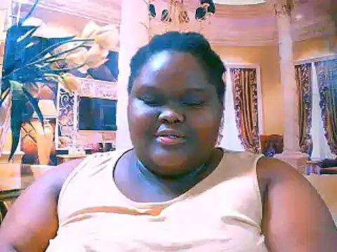 EbonyHotBuns online show from September 18, 7:01 pm