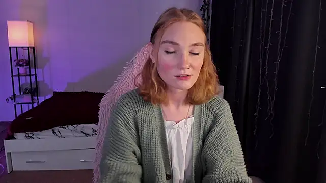 ReddHotPipper online show from October 22, 3:22 am