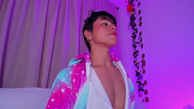 Little michell online show from October 8, 2:27 am