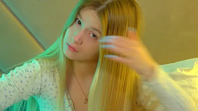 MilanaBalmain online show from June 9, 4:34 am