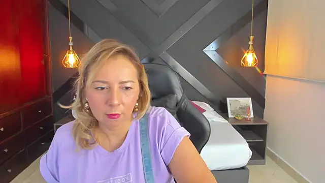 andre soto  online show from October 5, 3:00 am