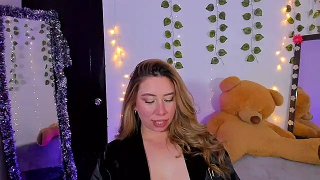 JanneKim online show from March 26, 7:59 pm