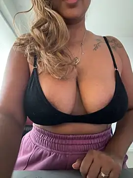 TEMPTING-TAMMY online show from November 27, 1:58 pm