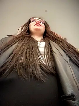 meow girl online show from April 8, 3:03 pm