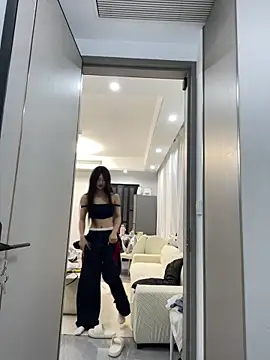 xyebobs online show from September 12, 1:40 pm