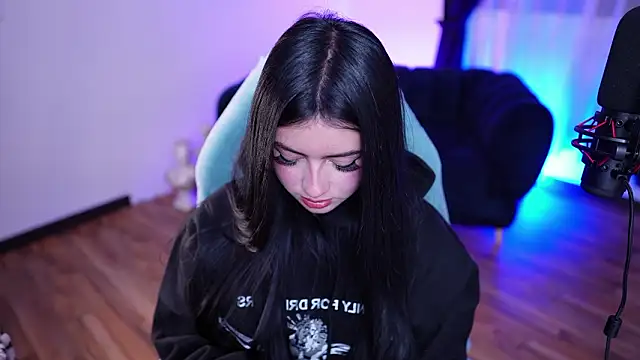 myeimmy 33 online show from March 7, 10:17 pm