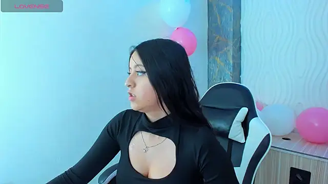 zoe connor19 online show from April 8, 9:06 pm