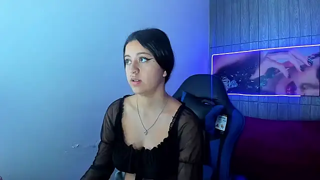 zoe connor19 online show from February 3, 7:51 pm