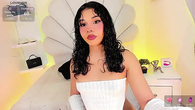 ValentinaMarinn online show from September 23, 9:46 pm