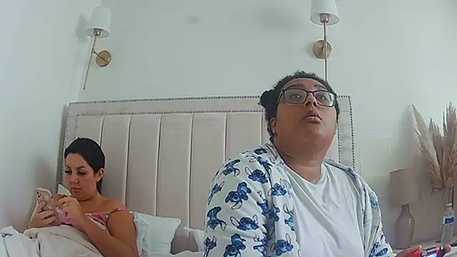 vanilla chocolate23 online show from October 18, 3:04 pm