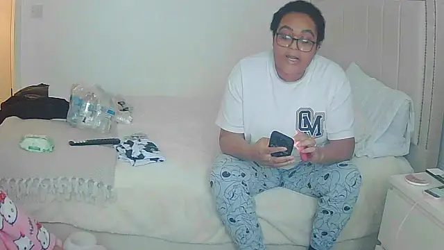 vanilla chocolate23 online show from November 24, 1:57 pm