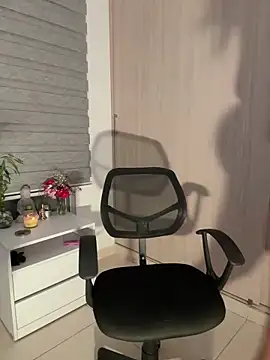 kenndall 21 online show from February 4, 12:13 am