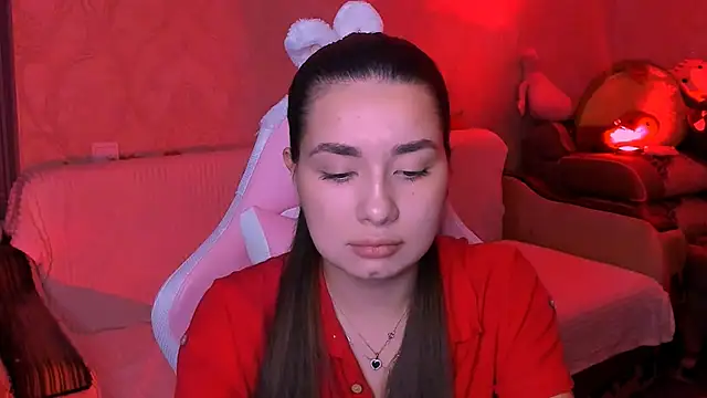 Swee Alicee online show from December 16, 7:20 pm