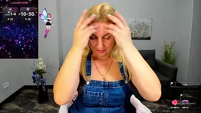 Lili Crossi online show from September 22, 5:50 am