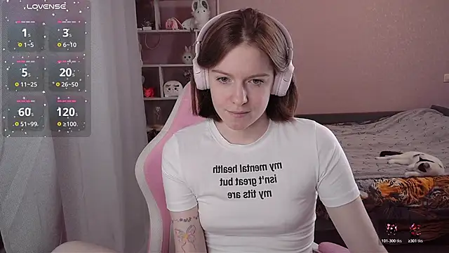 CassieJuice69 online show from November 21, 6:43 pm