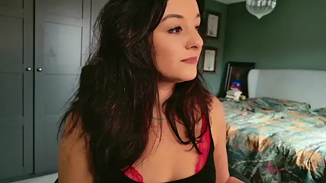 yourcassiexo online show from November 4, 11:04 am