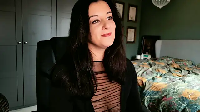 yourcassiexo online show from October 14, 11:13 am