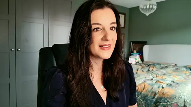 yourcassiexo online show from February 16, 10:26 am