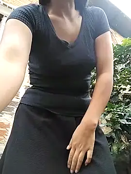 MirandaSingle online show from April 11, 12:31 pm