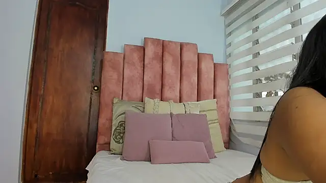 lou rosse  online show from October 3, 8:58 pm