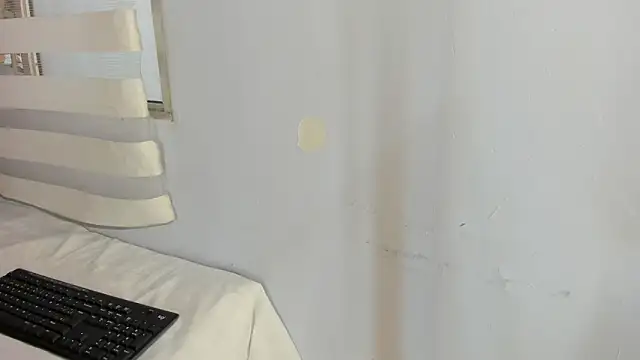 lou rosse  online show from October 4, 9:08 pm