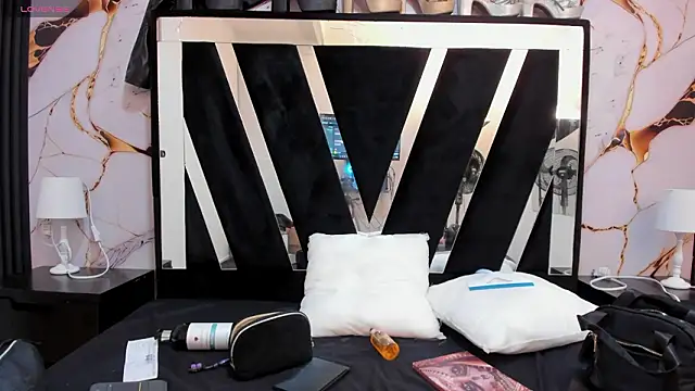 KarinaSimonz online show from February 4, 7:50 pm