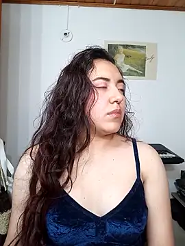 Emi chik online show from September 10, 11:43 am