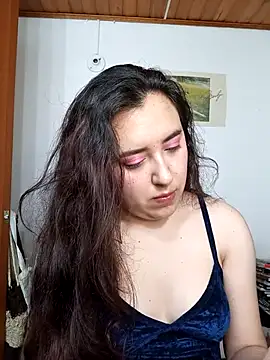 Emi chik online show from November 5, 11:59 am