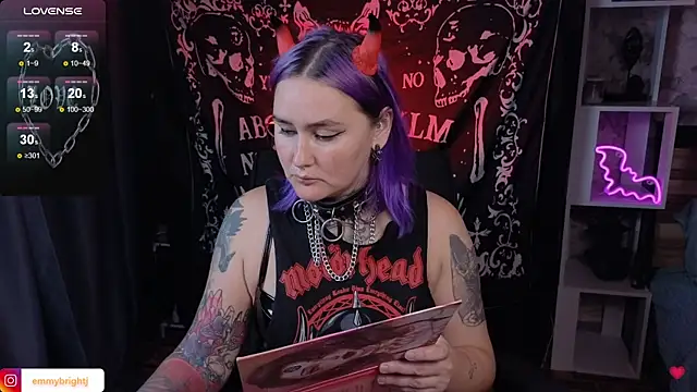 Emmybrightj  online show from September 18, 5:11 pm