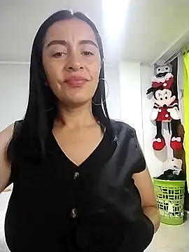 hailey85 online show from January 17, 10:50 pm