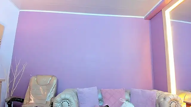 nathalie rossel online show from April 17, 7:05 pm