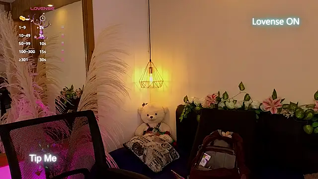 Hannah williams1 online show from November 4, 8:58 pm