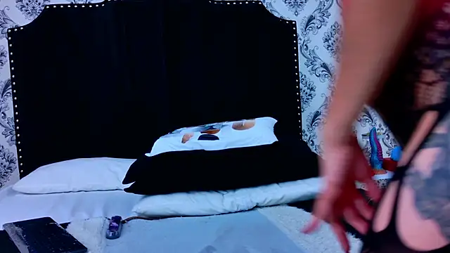 Derieri D online show from February 27, 9:03 pm