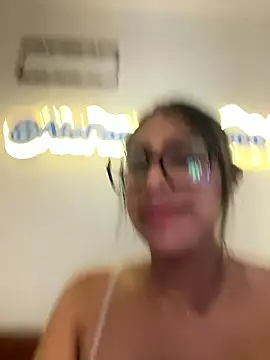 AleFantasy0001 online show from January 14, 7:52 pm