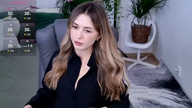 Sophie Enzo online show from November 13, 11:42 am