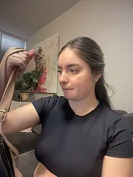 imlindapink online show from December 22, 3:48 pm