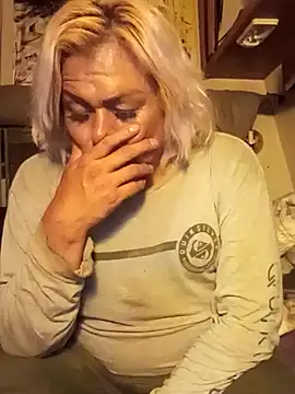 HoneyBdaQueen online show from September 28, 3:35 am