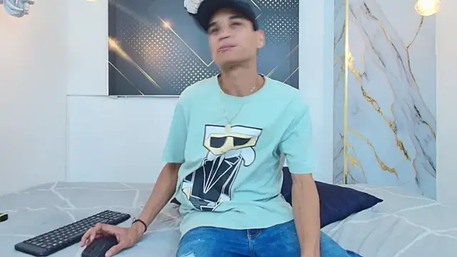 JordanAndAndrew online show from October 8, 8:57 pm