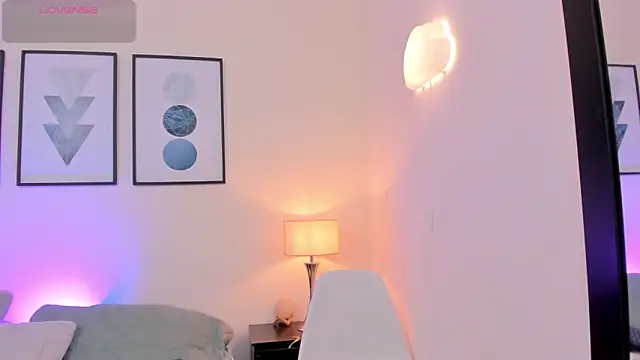 JulianaWaldo online show from September 30, 3:06 pm