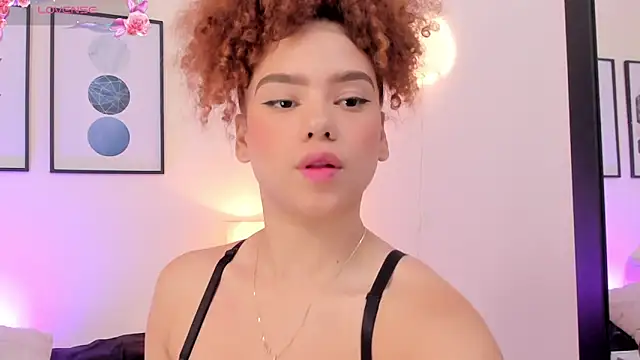 JulianaWaldo online show from September 25, 2:38 pm