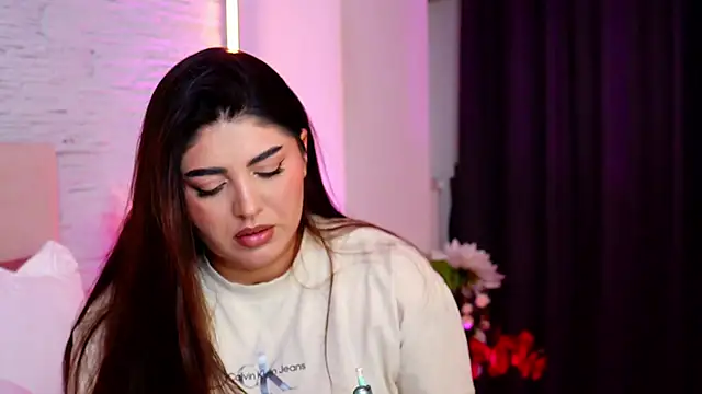 RachelSwaan online show from February 13, 7:32 am